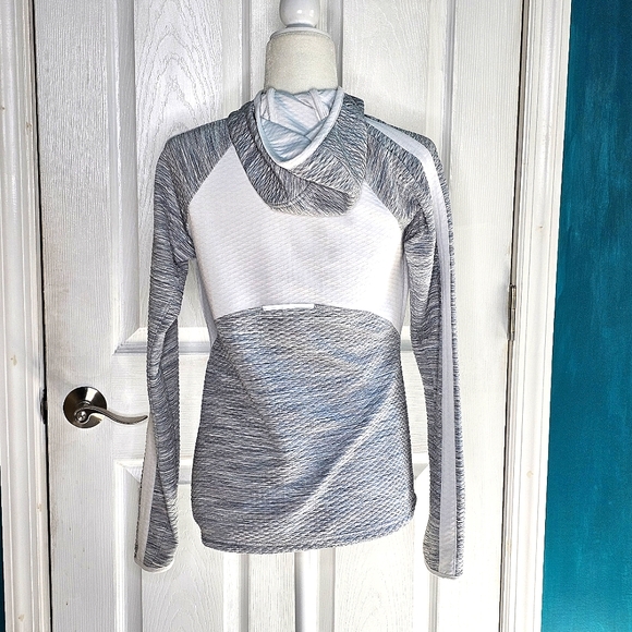 Athleta Gray and White Zip Up Hoodie Jacket Small EUC - Picture 4 of 15